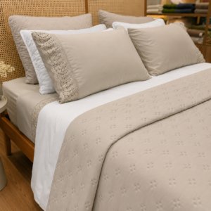 Como deixar a cama com aparência de quarto de hotel? Como deixar a cama com aparência de quarto de hotel?